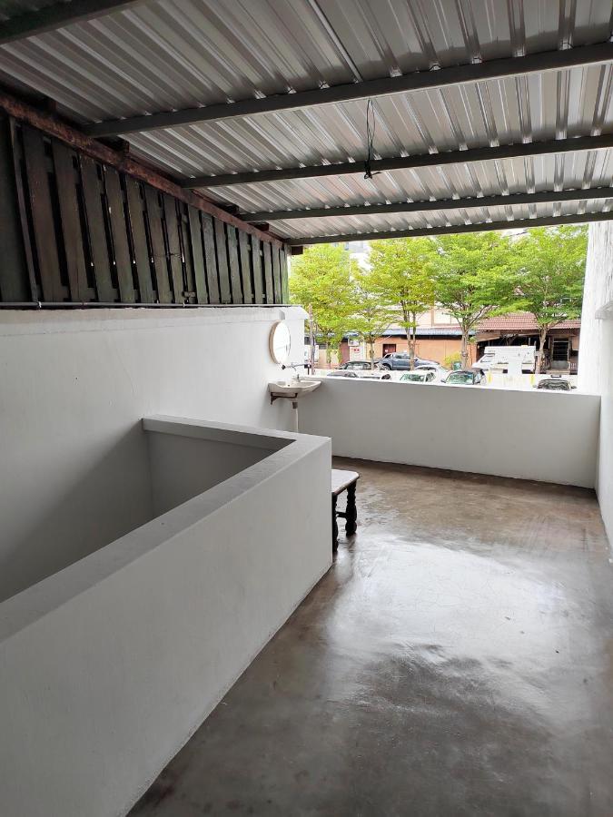 Hutton Lane Hostel Georgetown Экстерьер фото